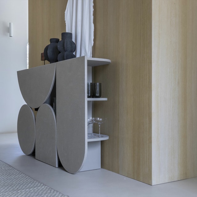 Shape Console - Mogg
