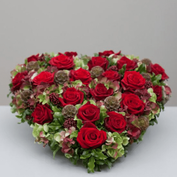 Hartvormig bloemstuk 35 cm