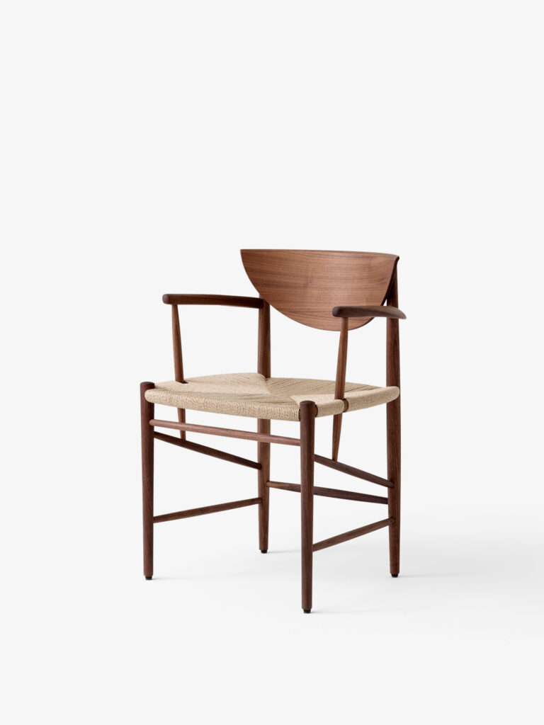 Drawn HM4 Oiled Walnut