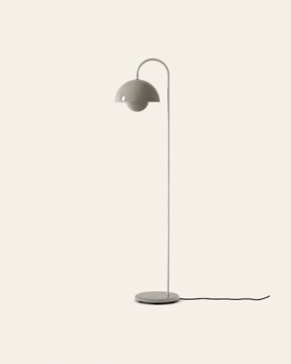 Flowerpot Floor Lamp VP12 – &Tradition